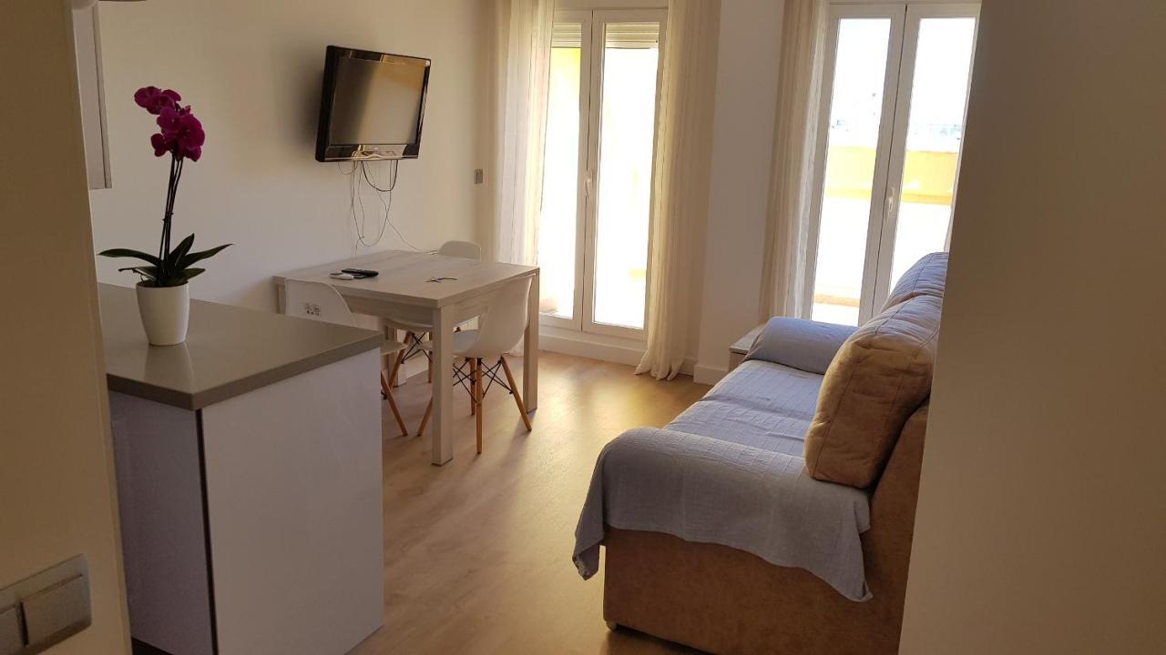 Penthouse Sea Views + Private Solarium Appartement Fuengirola Buitenkant foto